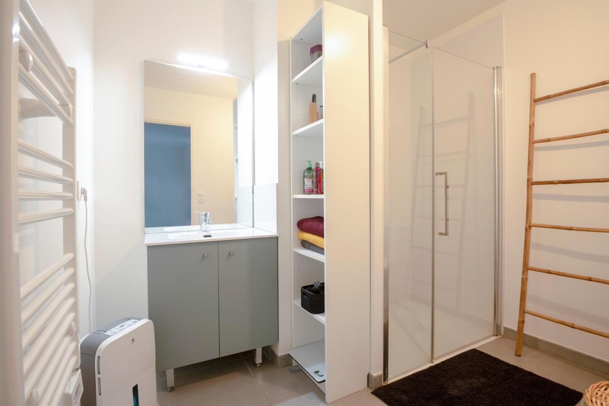 Апартаменты T2 Cosy Bordeaux - Tram & Parking Сенон Экстерьер фото